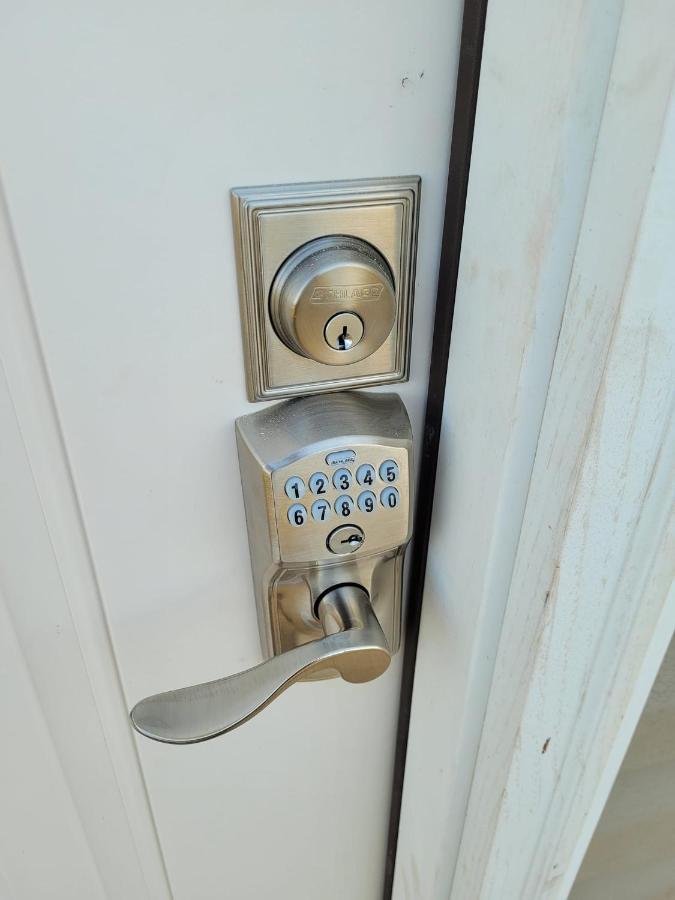 Great Little Guest Suite With Private Entry & Deck! Pet Friendly & 30 Mins To Nashville! Ashland City Kültér fotó