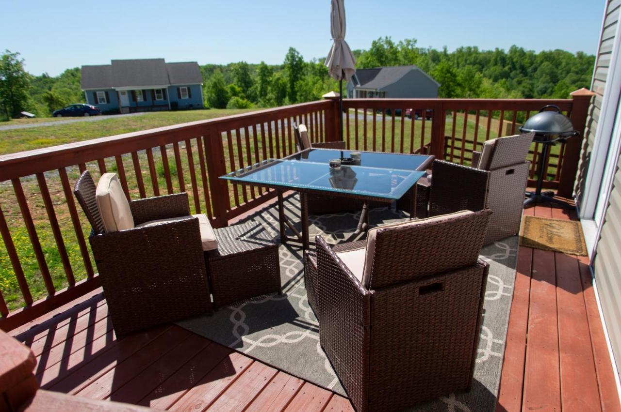 Great Little Guest Suite With Private Entry & Deck! Pet Friendly & 30 Mins To Nashville! Ashland City Kültér fotó