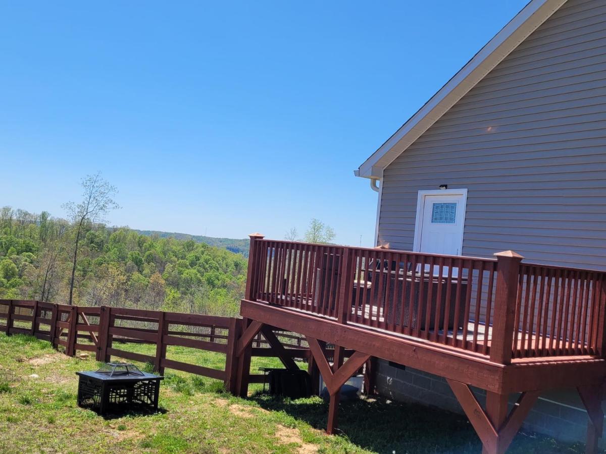 Great Little Guest Suite With Private Entry & Deck! Pet Friendly & 30 Mins To Nashville! Ashland City Kültér fotó