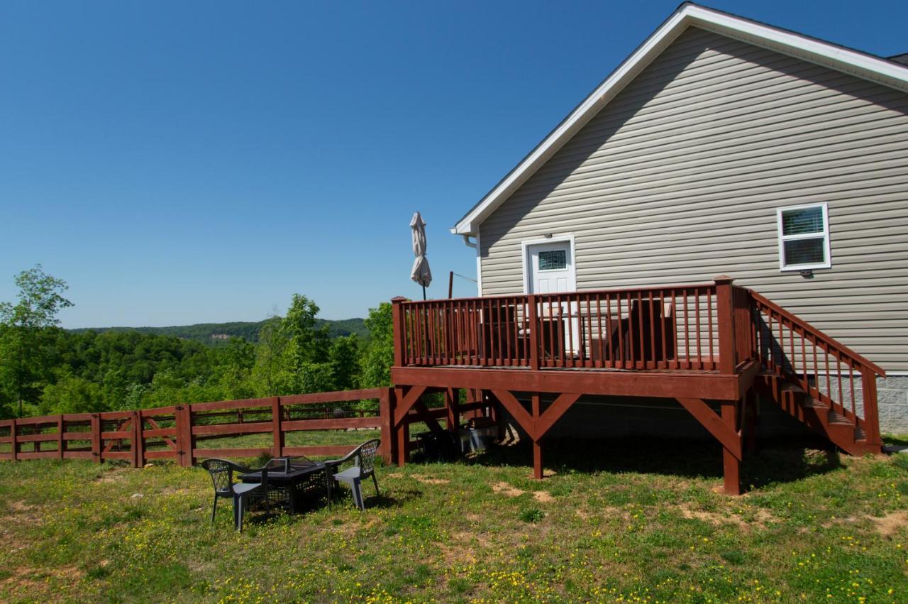 Great Little Guest Suite With Private Entry & Deck! Pet Friendly & 30 Mins To Nashville! Ashland City Kültér fotó